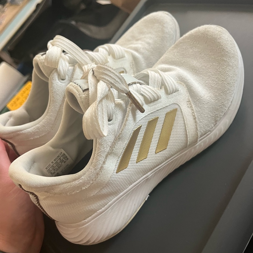 ADIDAS WOMENS WHITE AND GOLD SNEAKERS